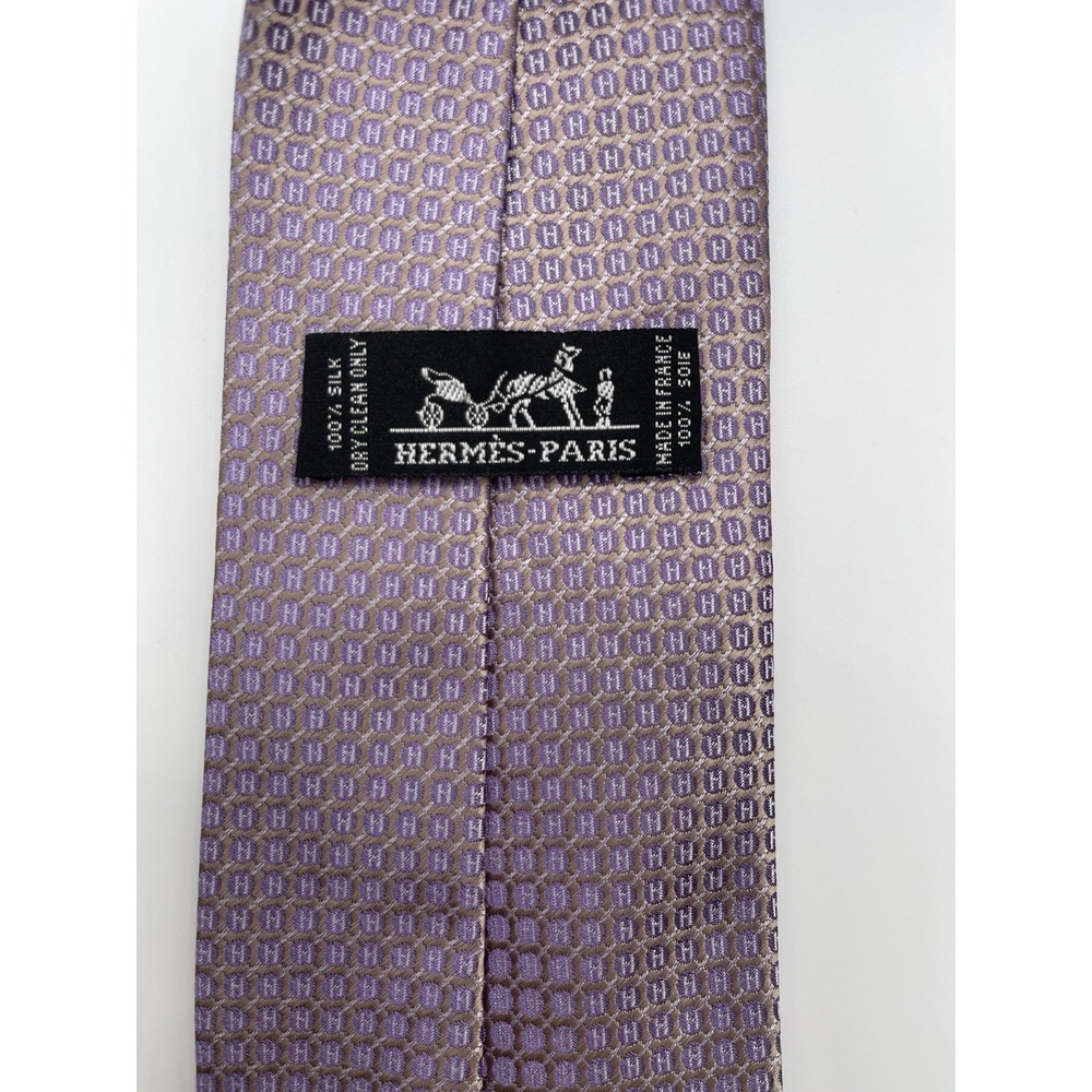 HERMES Necktie Tie Purple "H" all-over pattern 100% Silk made in France EUC - Picture 4 of 5